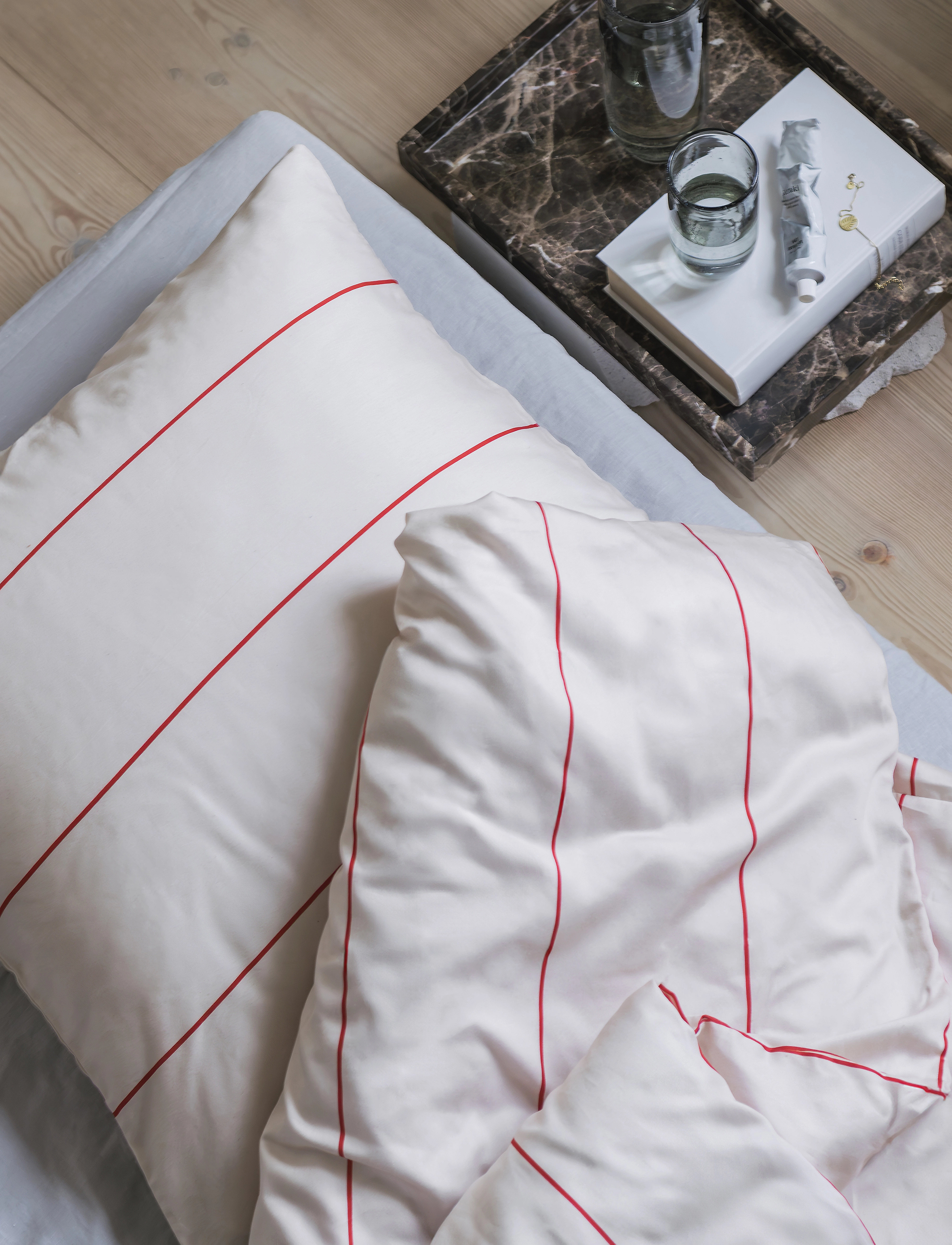 Mette Ditmer - ALIGN bed set - sengesæt - bright red / sand - 2