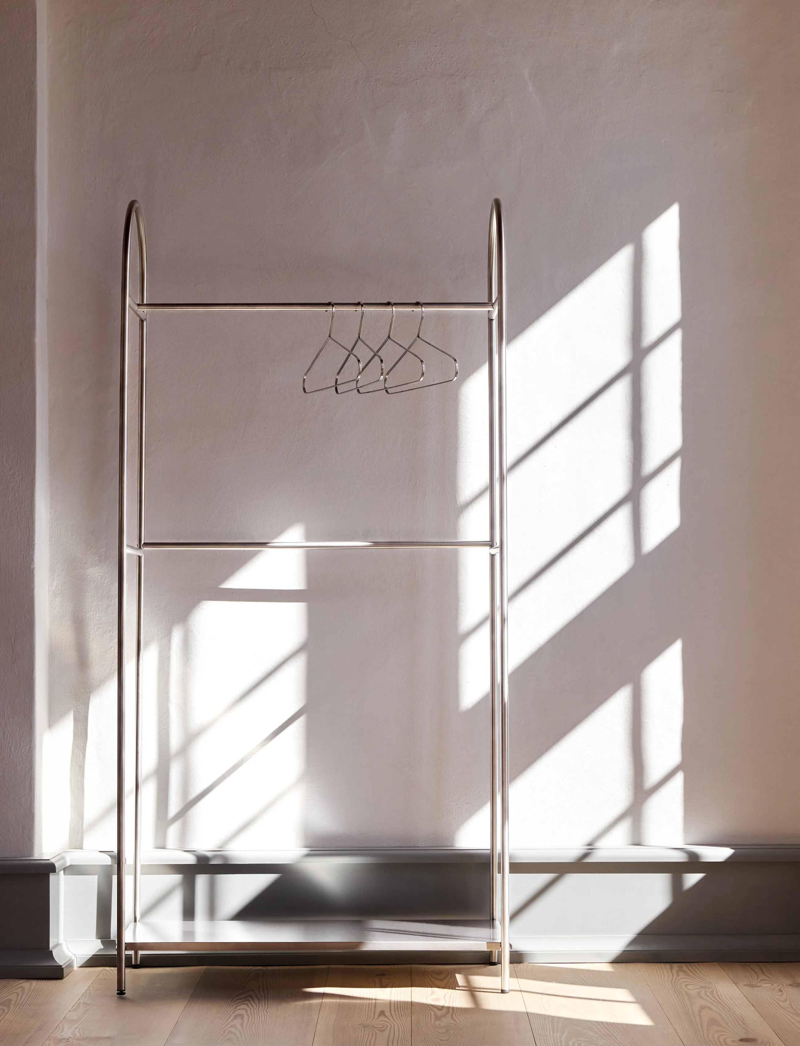 Mette Ditmer - ARCH clothing rack - tøjstativ & knagerække - brushed steel - 0