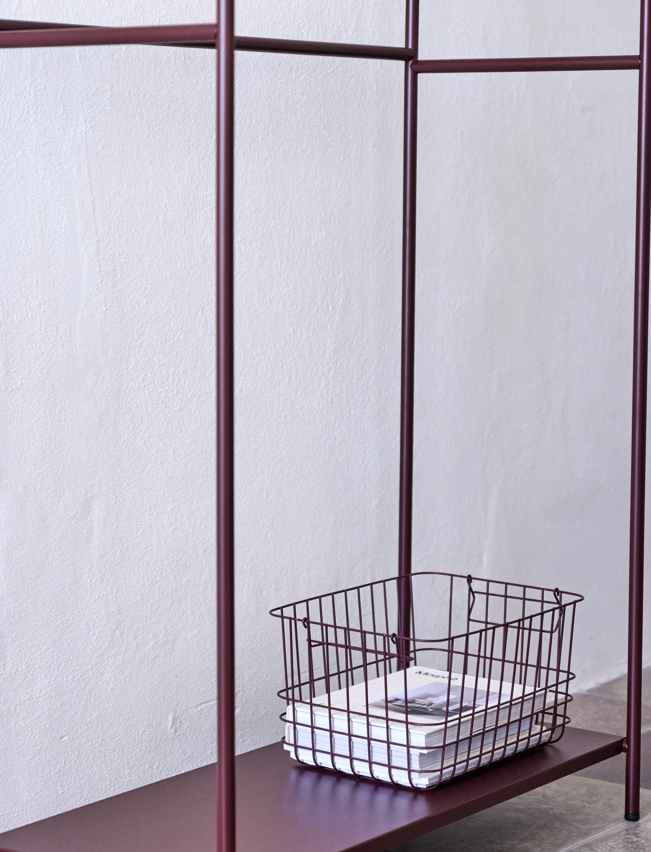 Mette Ditmer - ARCH clothing rack - tøjstativ & knagerække - wine - 5