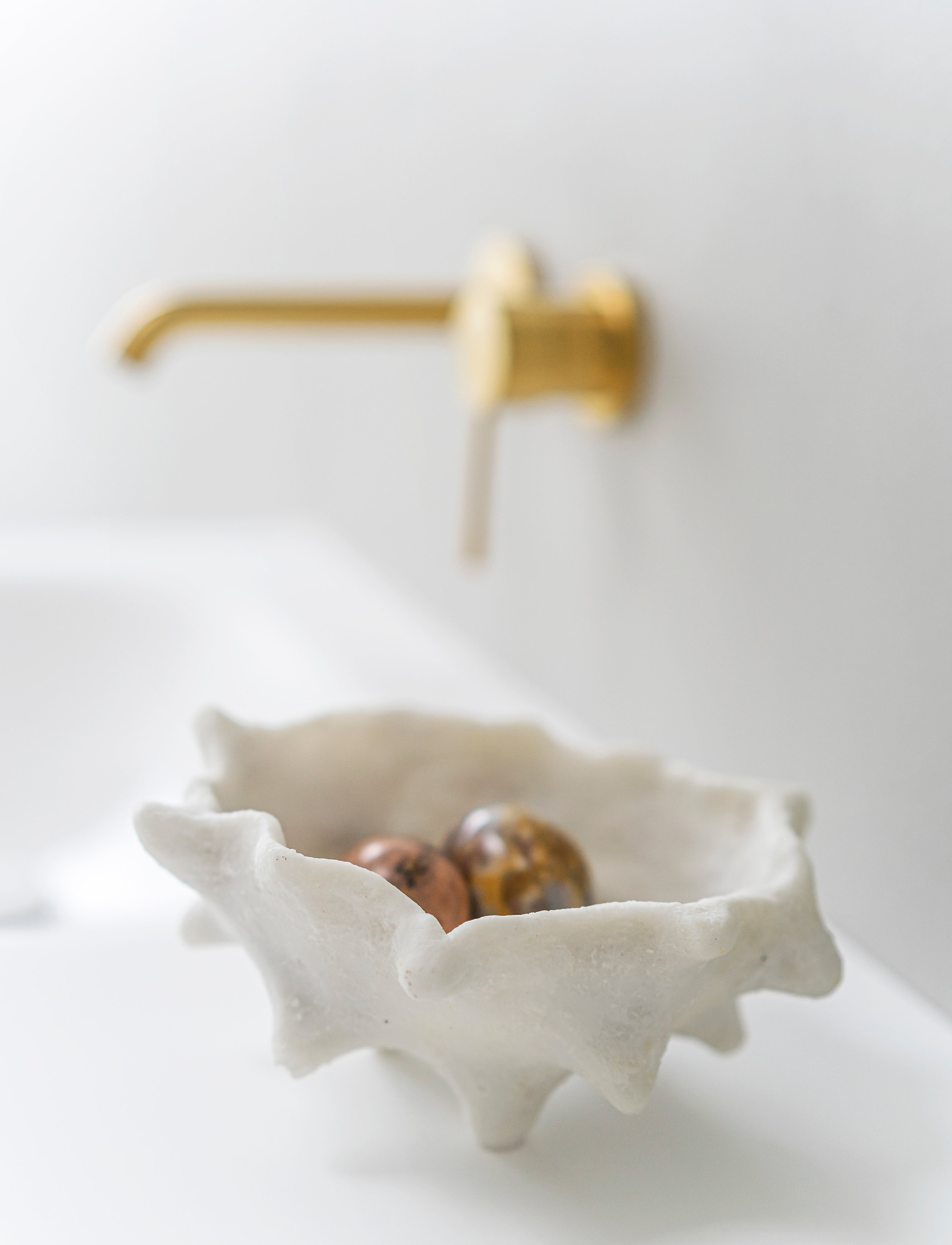 Mette Ditmer Art Piece Chestnut, One Size, Decoration, Weiß - Decorative Platters, Homeware