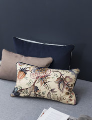 Mette Ditmer - ATELIER cushion, with filling - puter - flower mix - 1