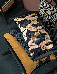 Mette Ditmer - ATELIER Cushion, incl.filling - koristetyynyt - golden leaves - 3