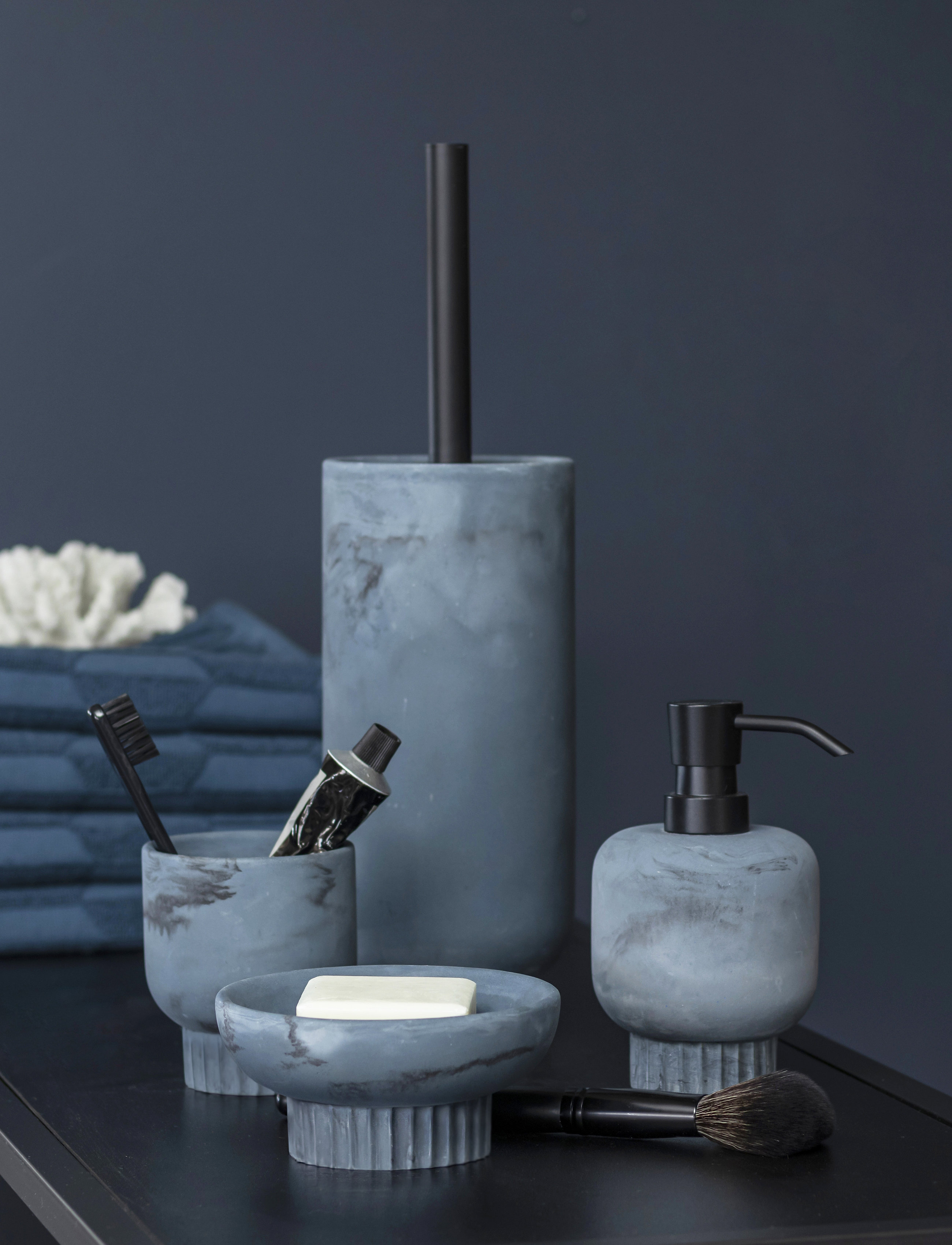 Mette Ditmer - ATTITUDE Toilet brush - toilet brushes - slate blue - 2