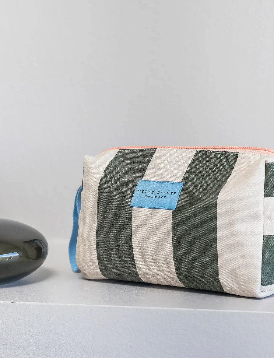 Mette Ditmer - BRING-IT cosmetic bag - kosmetiktaschen - dark olive - 0