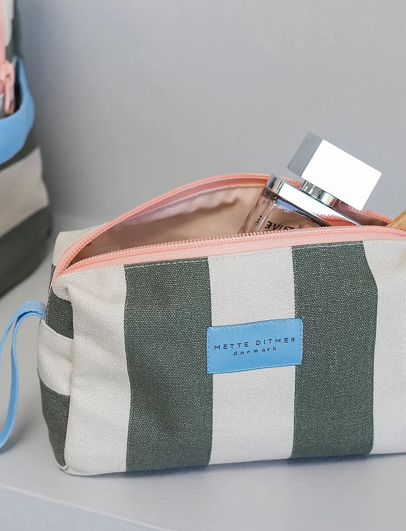 Mette Ditmer - BRING-IT cosmetic bag - kosmeetikakotid - dark olive - 2