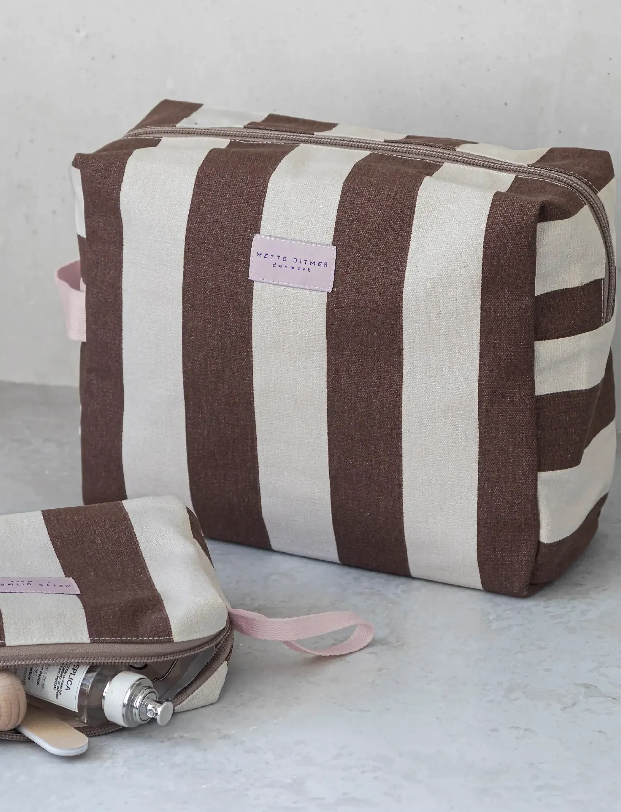 Mette Ditmer Bring-It Vanity Bag, One Size, Brown, Tasker > Toilettasker, Dame