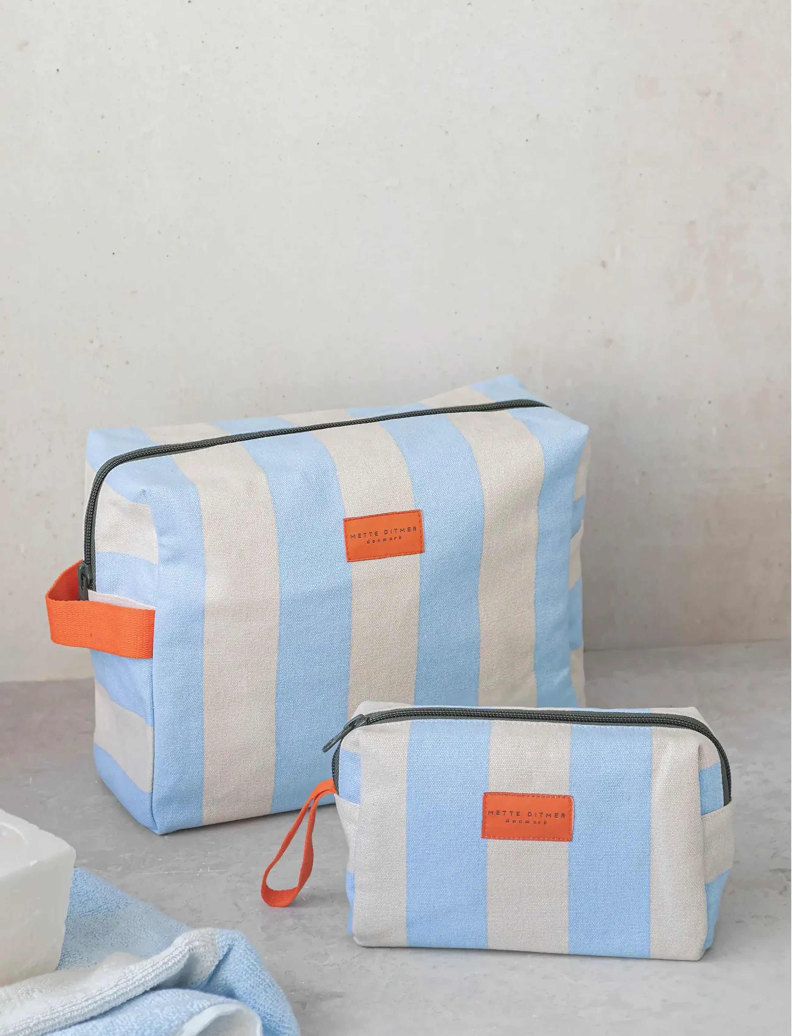 Mette Ditmer Bring-It Vanity Bag, One Size, Blue, Tasker > Toilettasker, Dame