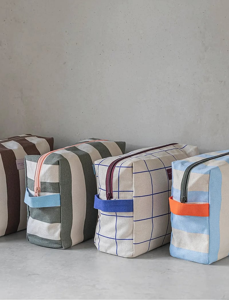 Mette Ditmer - BRING-IT vanity bag - sminkväskor - light blue - 3