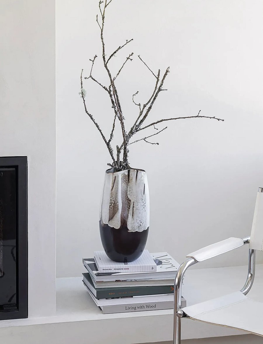 Mette Ditmer - BY HAND curve vase, large - vasen - off-white - 2