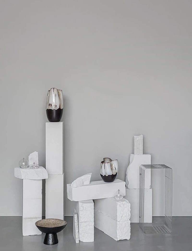 Mette Ditmer - BY HAND curve vase, small - vasen - off-white - 4