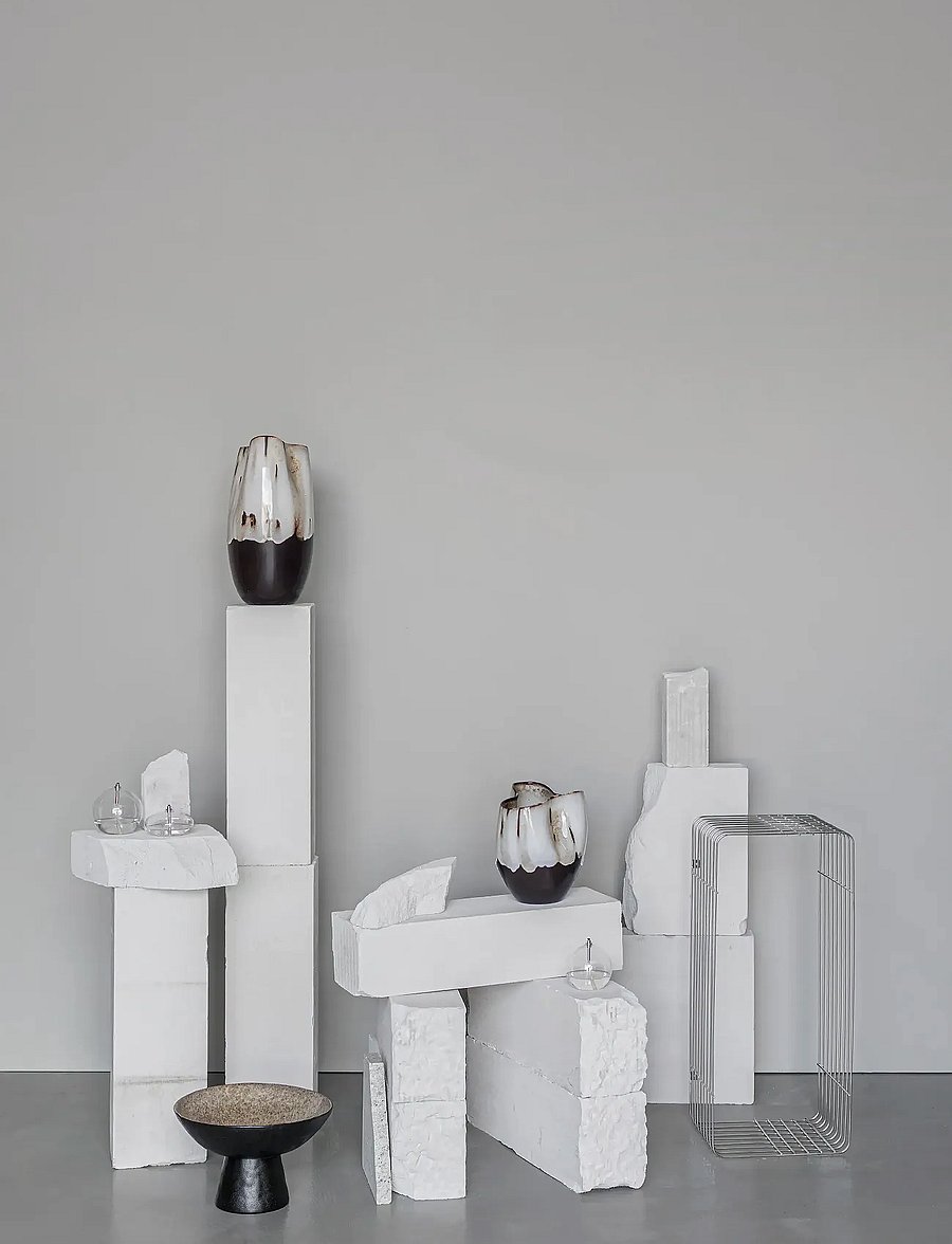 Mette Ditmer - BY HAND curve vase, small - vaasid - off-white - 4