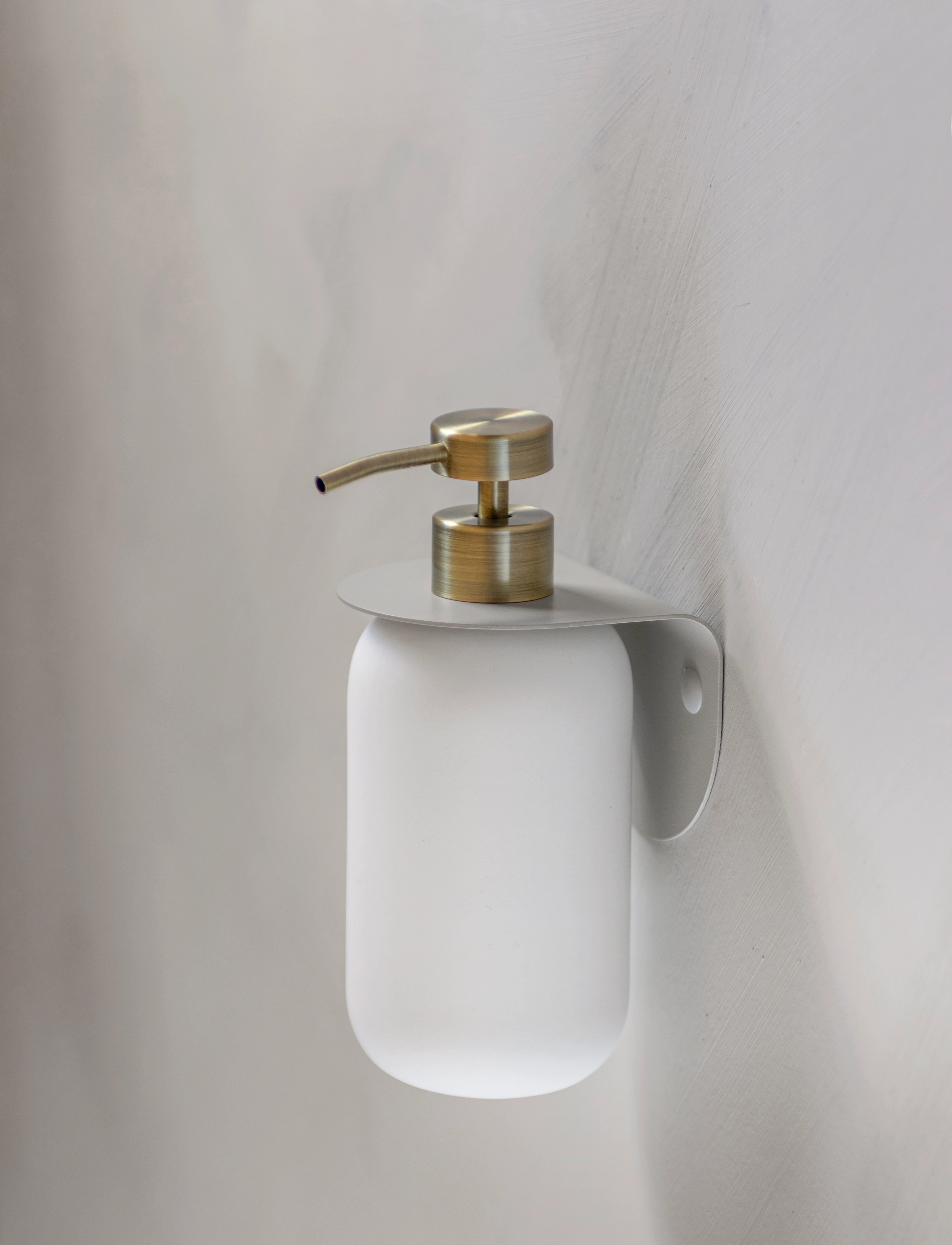 Mette Ditmer - CARRY single holder - sand grey - 2