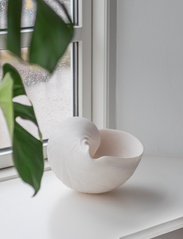 Mette Ditmer - CONCH shell - skulpturer & porselensfigurer - off-white - 8