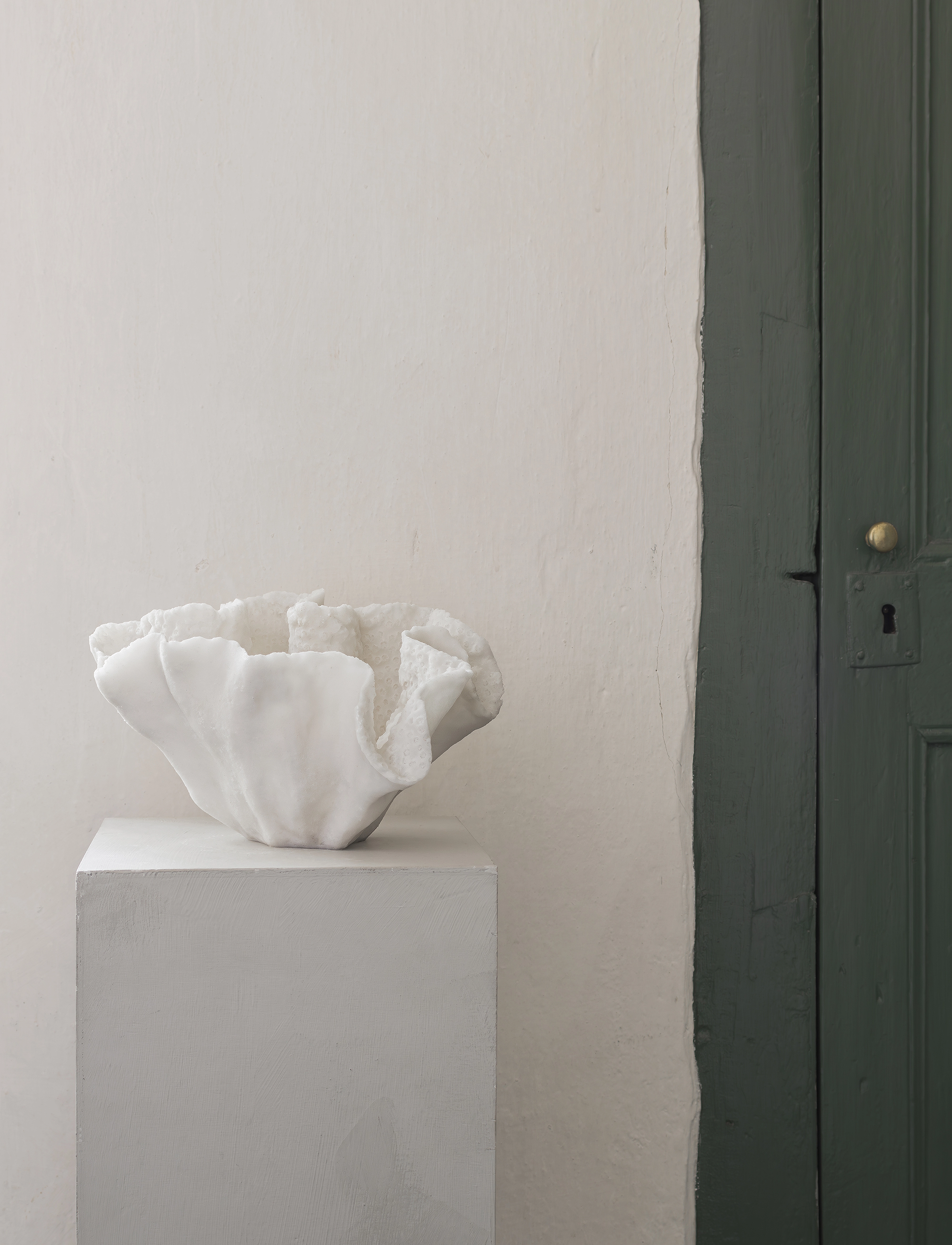 Mette Ditmer - CORAL deco bowl - dekoratīvie šķīvji - off-white - 3