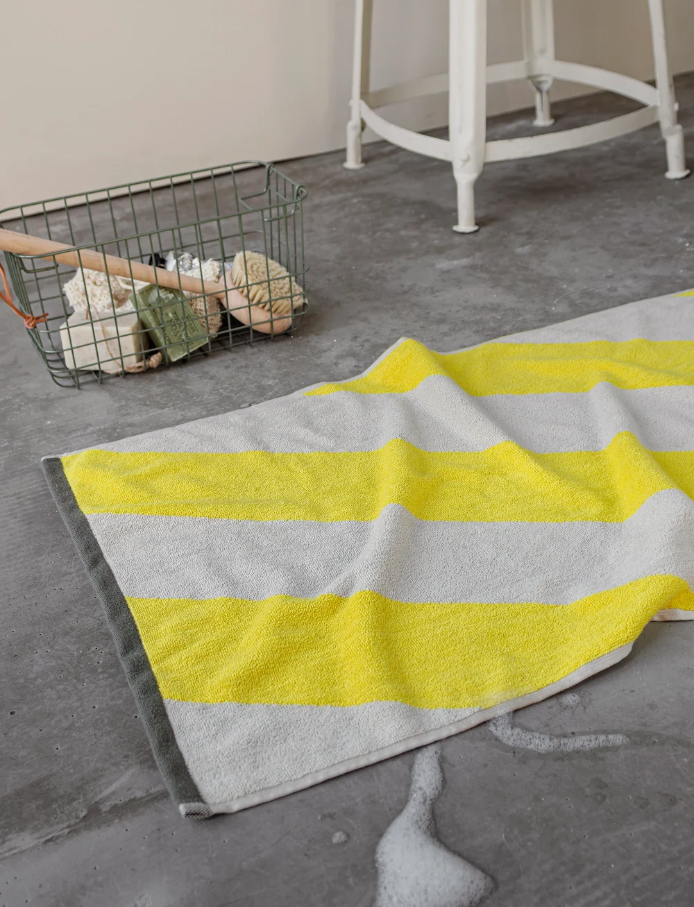 Mette Ditmer - DIAGONAL bath mat - badrumsmattor - yellow - 1