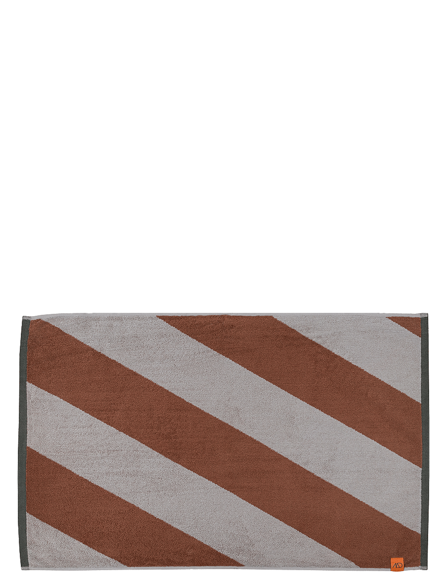 Mette Ditmer - DIAGONAL bath mat - teppiche - brick - 1