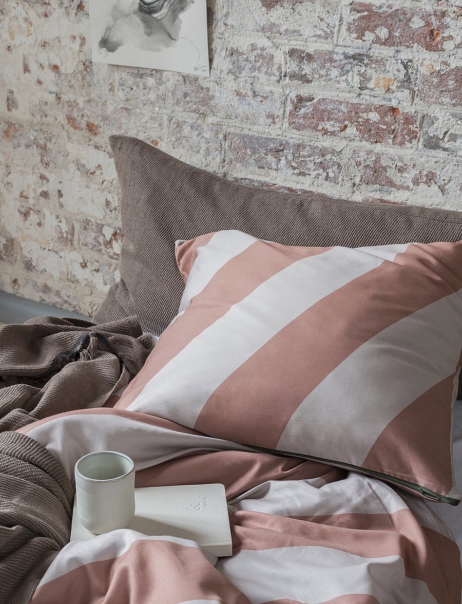 Mette Ditmer - DIAGONAL bed set - voodiriiete komplektid - brick / sand - 2