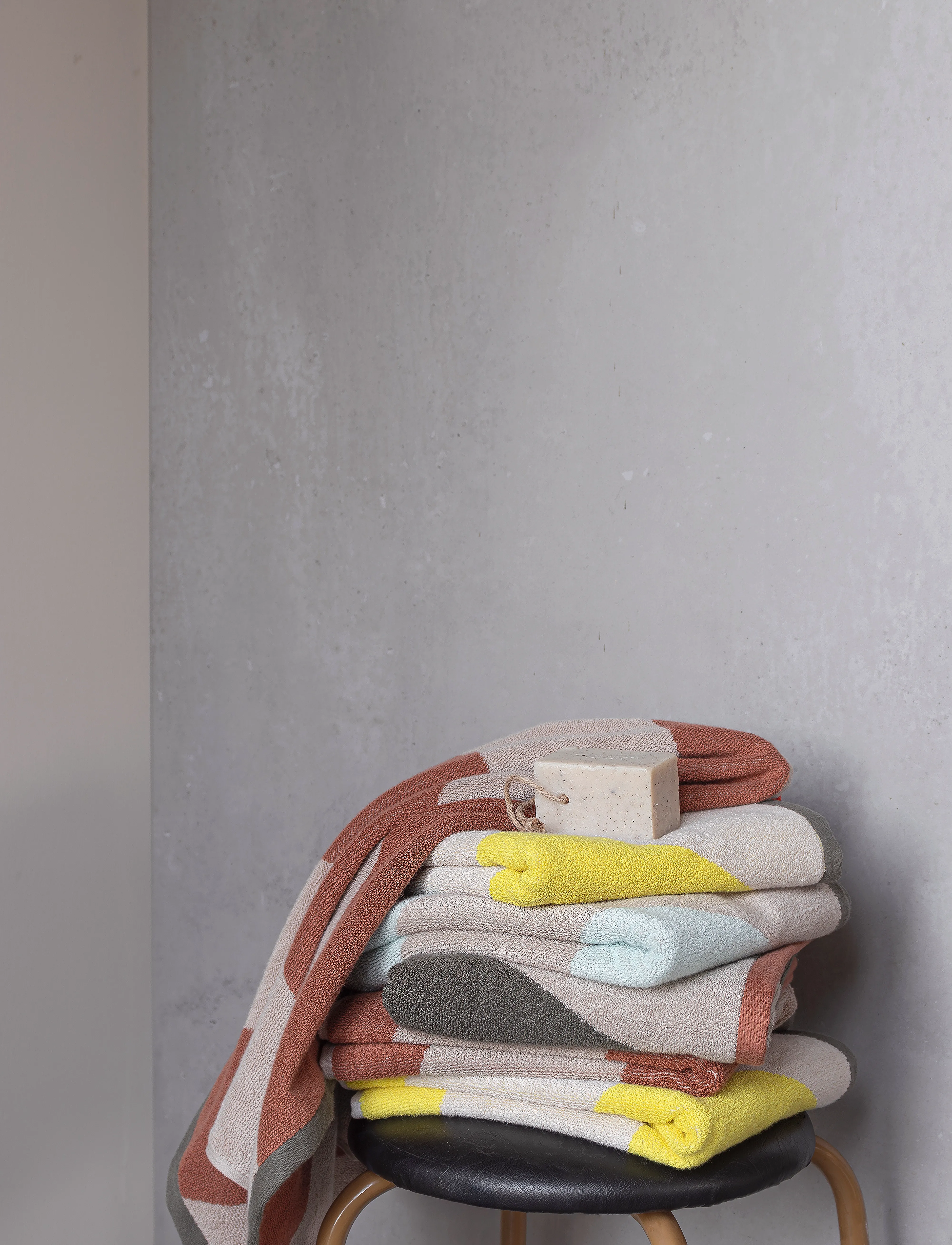 Mette Ditmer - DIAGONAL towel - bath towels - mint - 2