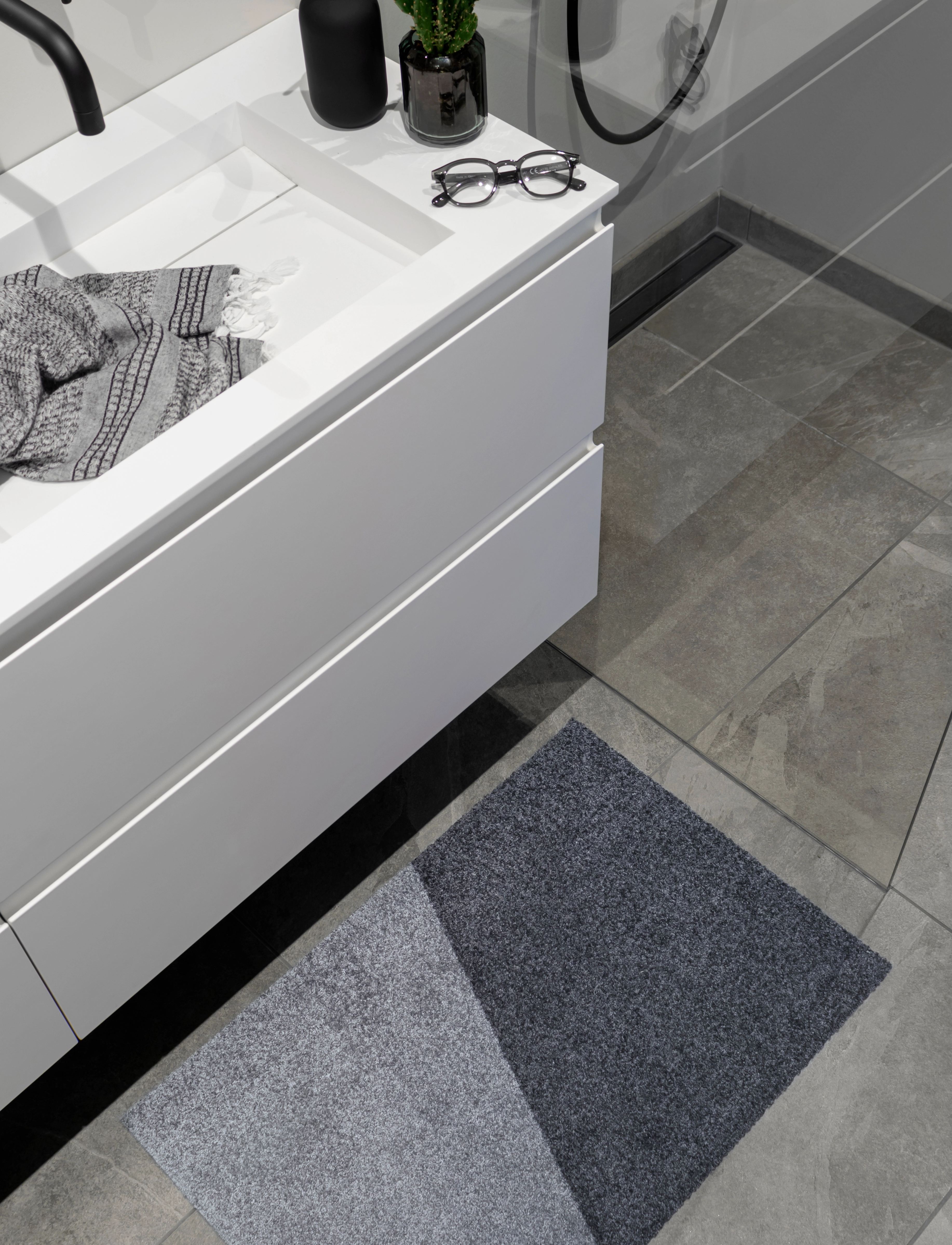 Mette Ditmer - DUET all-round mat - andre tæpper - dark grey - 2