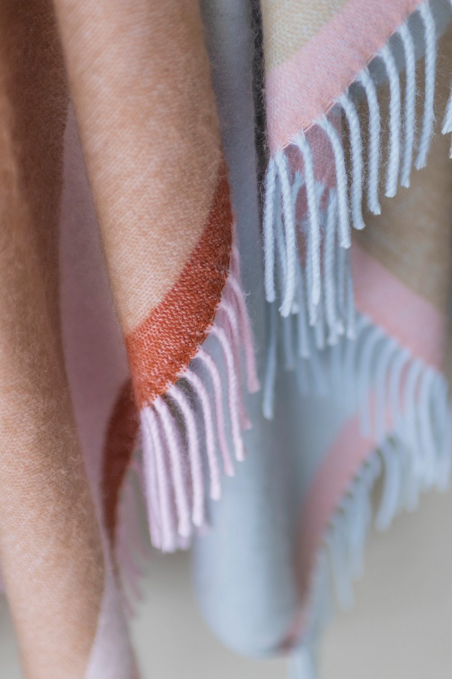 Mette Ditmer - GALLERY throw - osta hinna alusel - latte - 2