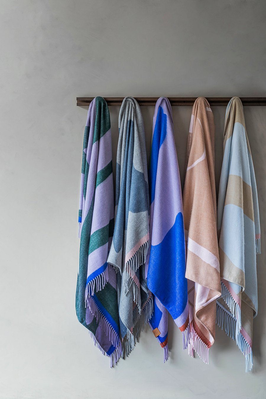 Mette Ditmer - GALLERY throw - osta hinna alusel - latte - 3