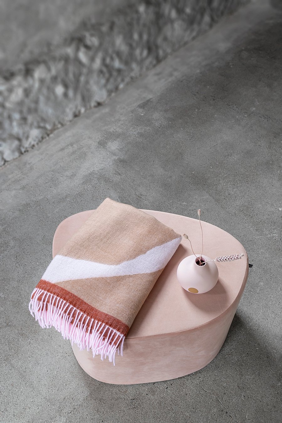 Mette Ditmer - GALLERY throw - osta hinna alusel - latte - 4