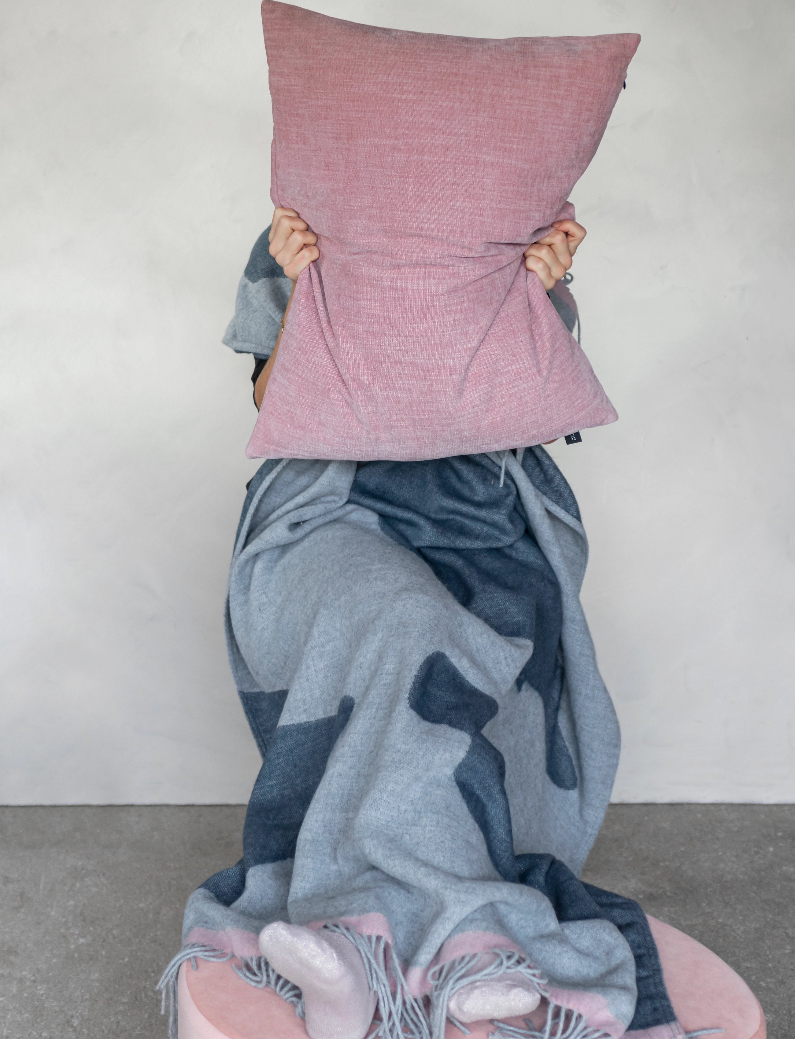 Mette Ditmer - GALLERY throw - osta hinna alusel - light grey - 1