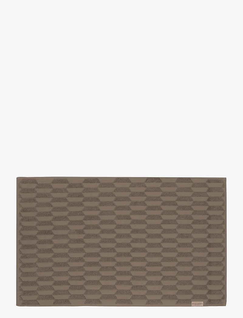 Mette Ditmer - GEO bath mat - vannivaibad - nougat - 1