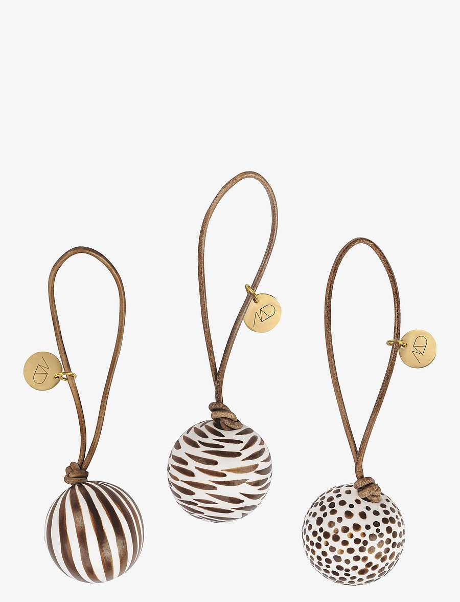 Mette Ditmer - GLOBE baubles, 3-pack - die niedrigsten preise - walnut - 0