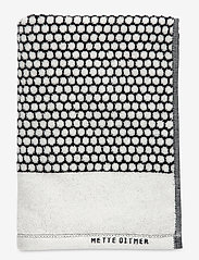Mette Ditmer - GRID Towel - handdoeken en badhanddoeken - black/off white - 0