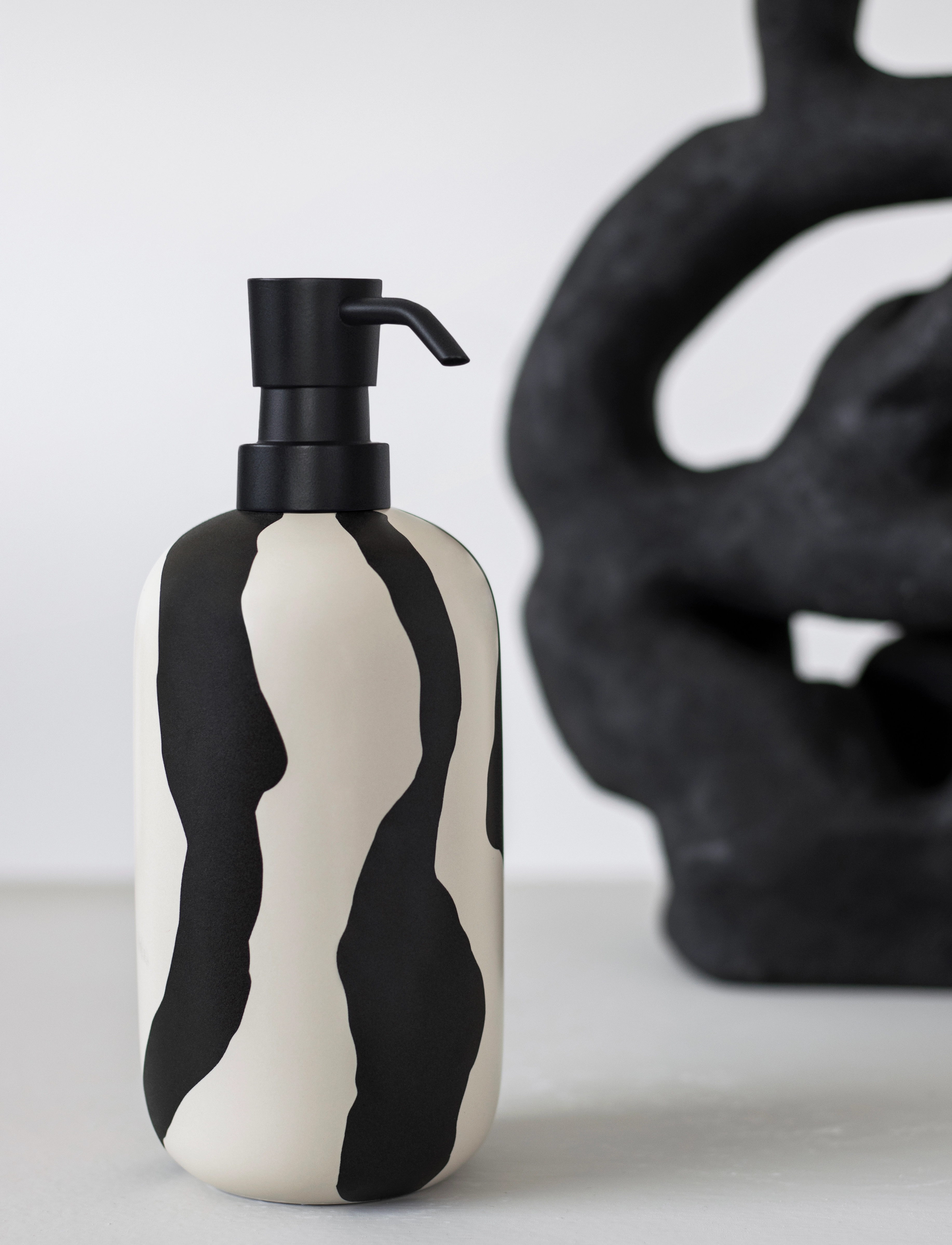 Mette Ditmer - ICON dispenser tall - off-white - 1