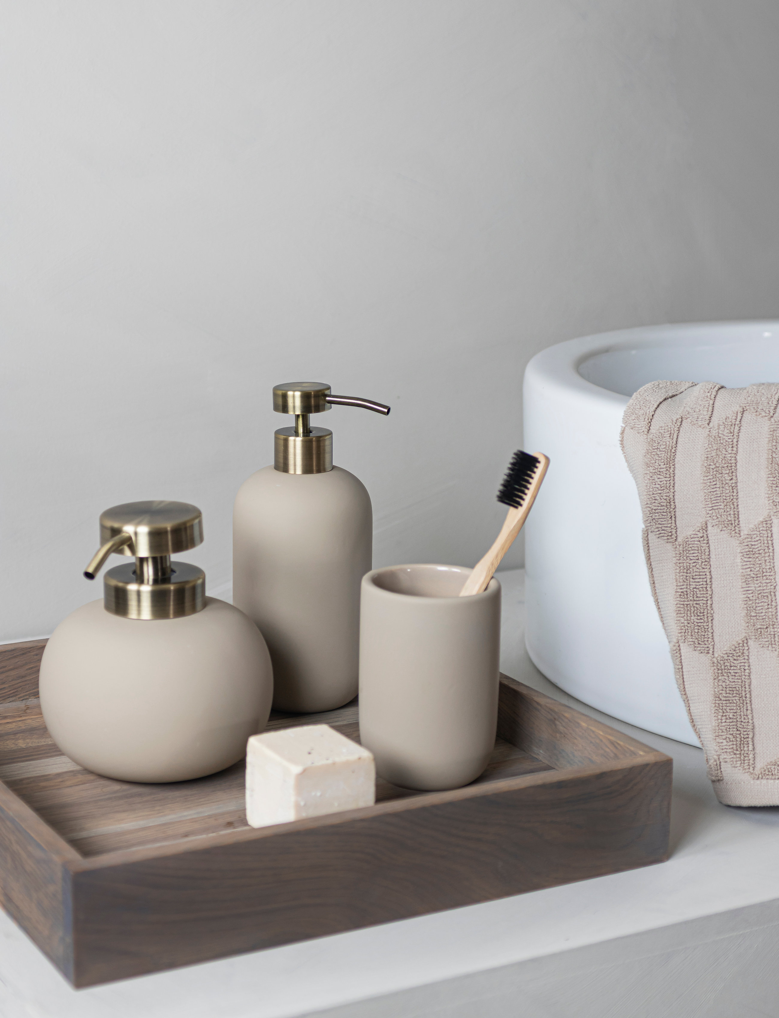 Mette Ditmer - LOTUS Dispenser - tvålpumpar, tvålkoppar & tvålfat - sand - 2