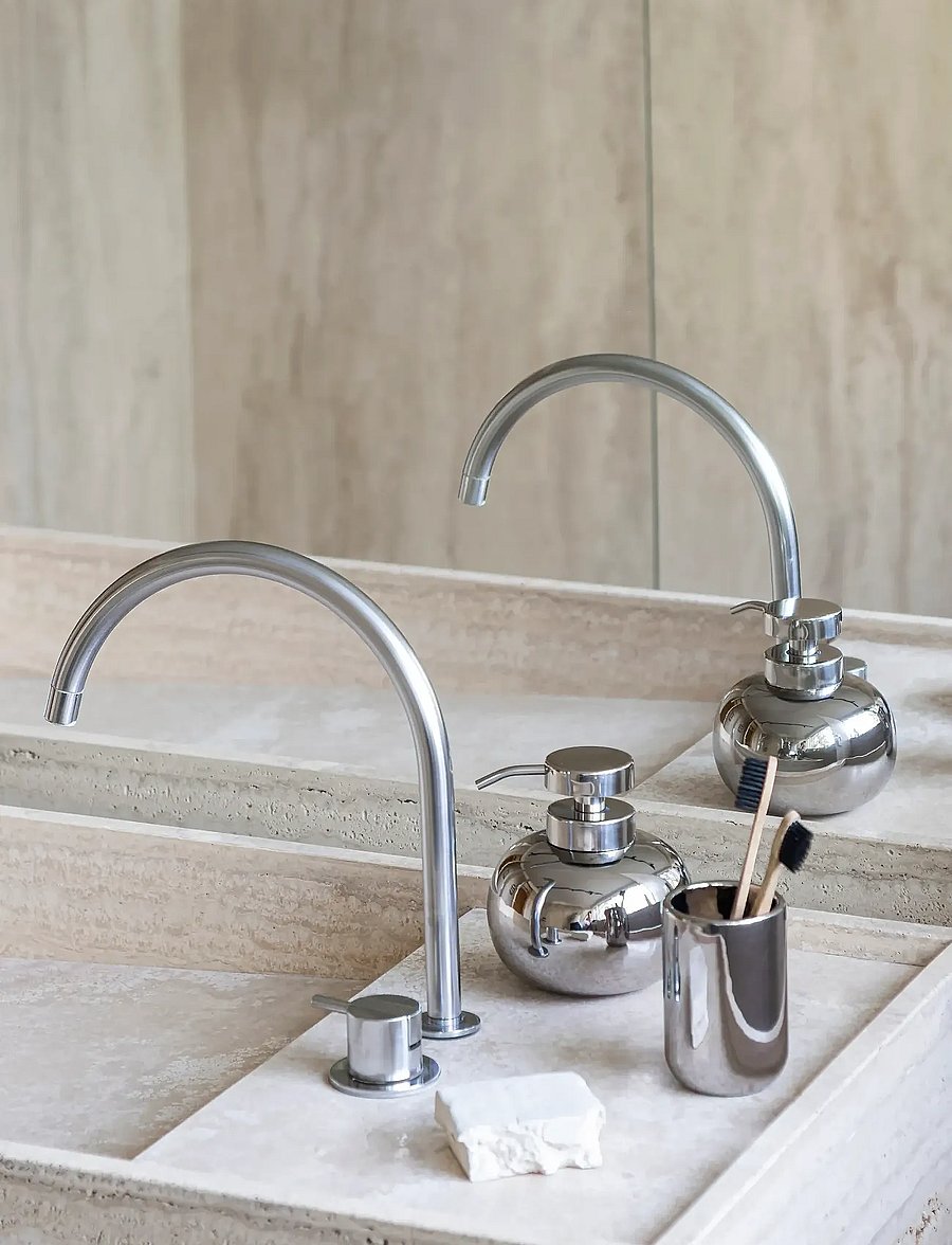 Mette Ditmer - LOTUS dispenser, low - seifenspender & seifenschalen - chrome - 2