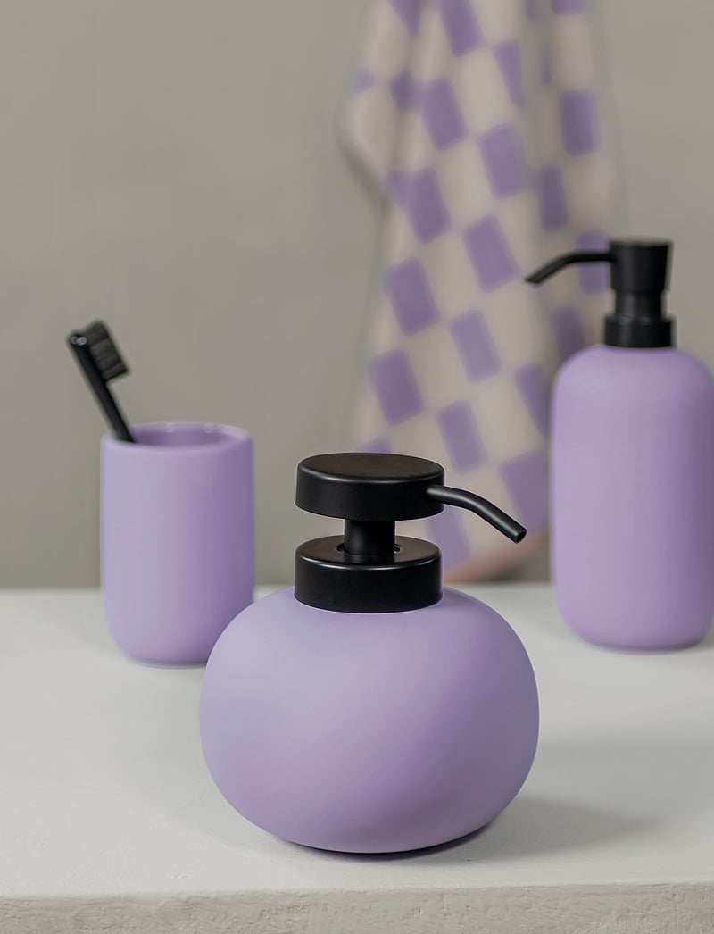 Mette Ditmer - LOTUS dispenser low - seifenspender & seifenschalen - light lilac - 0