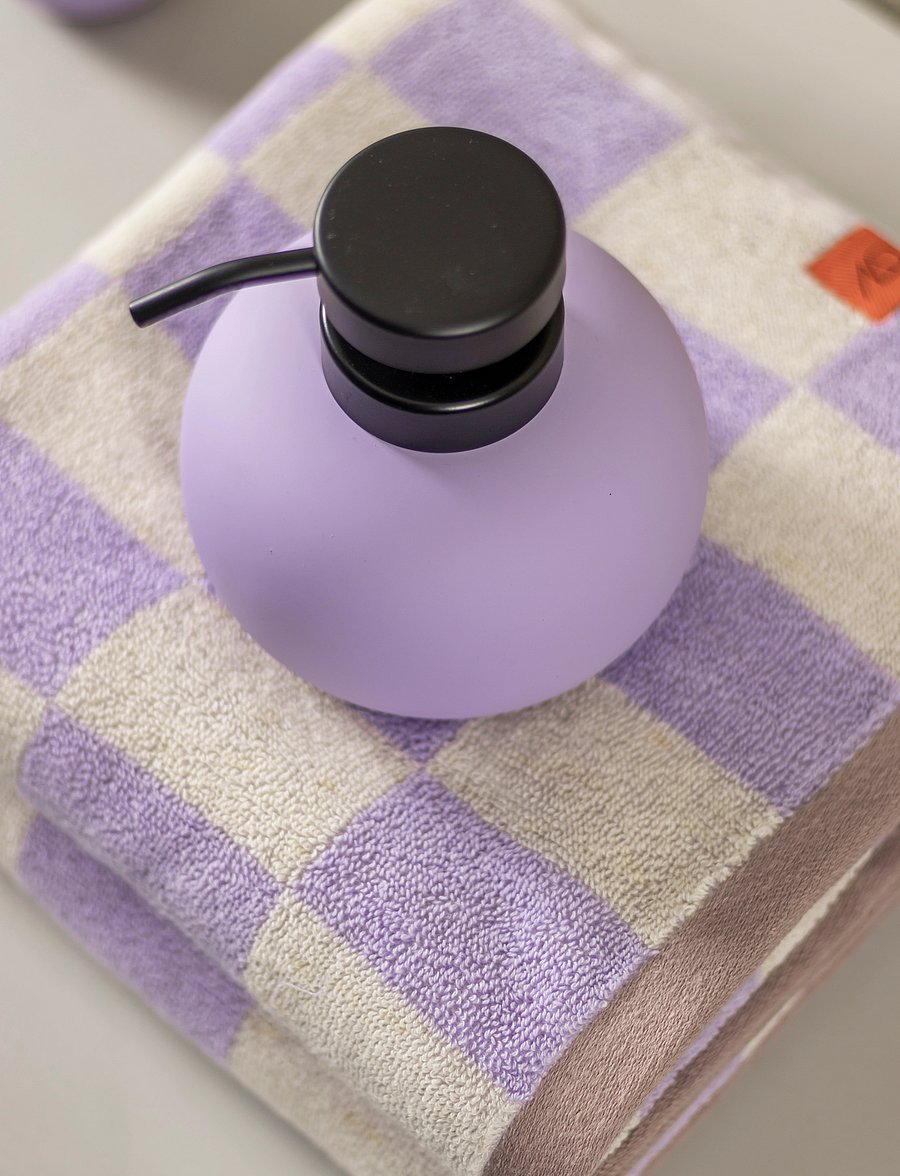 Mette Ditmer - LOTUS dispenser low - seifenspender & seifenschalen - light lilac - 2
