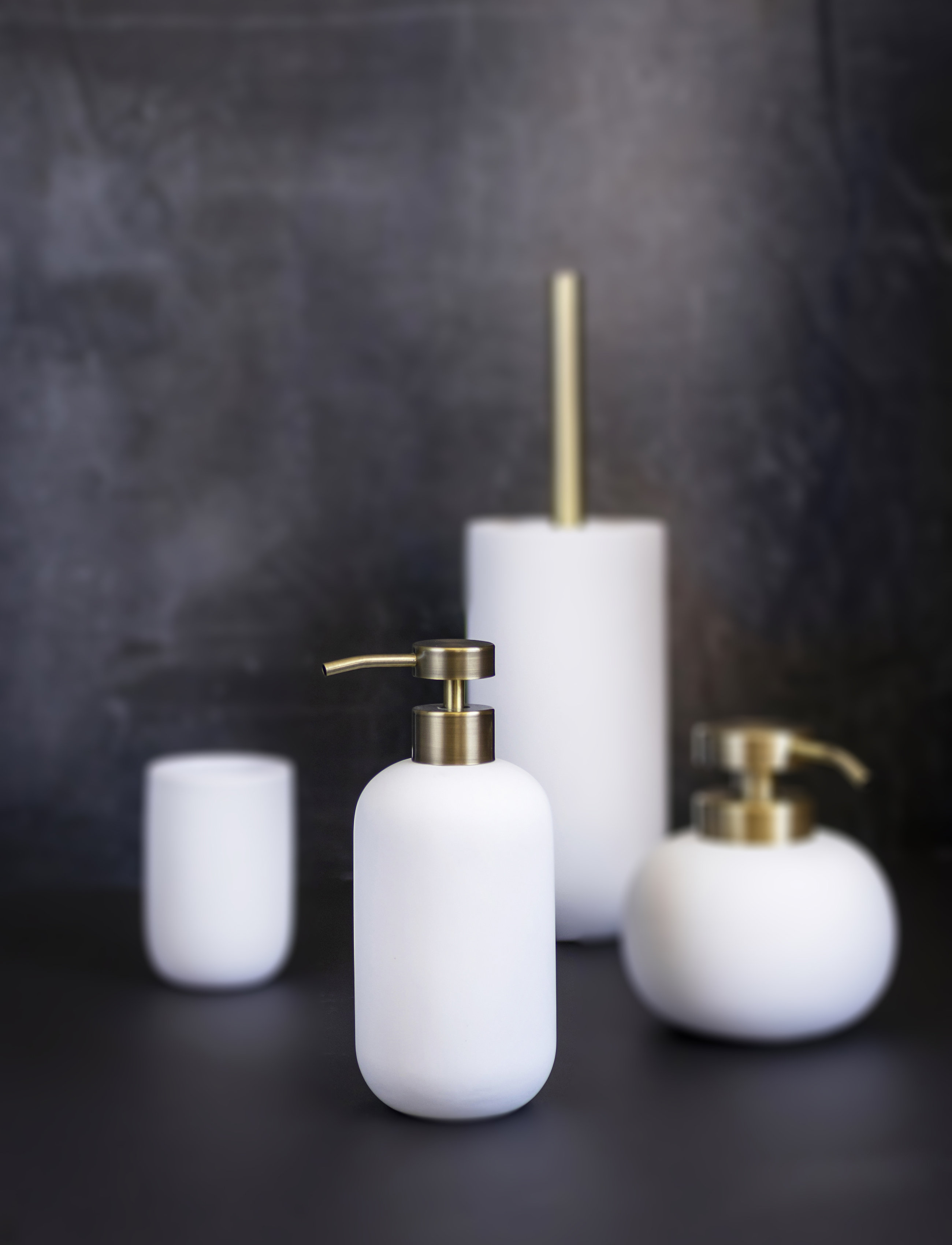 Mette Ditmer - LOTUS Dispenser - sæbedispensere & sæbeskåle - white - 1