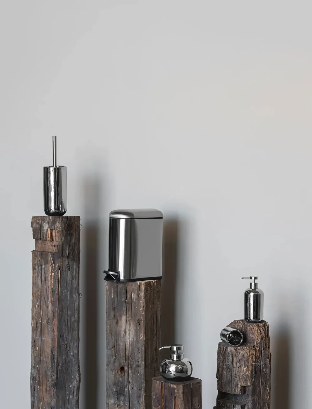 Mette Ditmer - LOTUS toothbrush holder - zobu birstes turētāji - chrome - 3