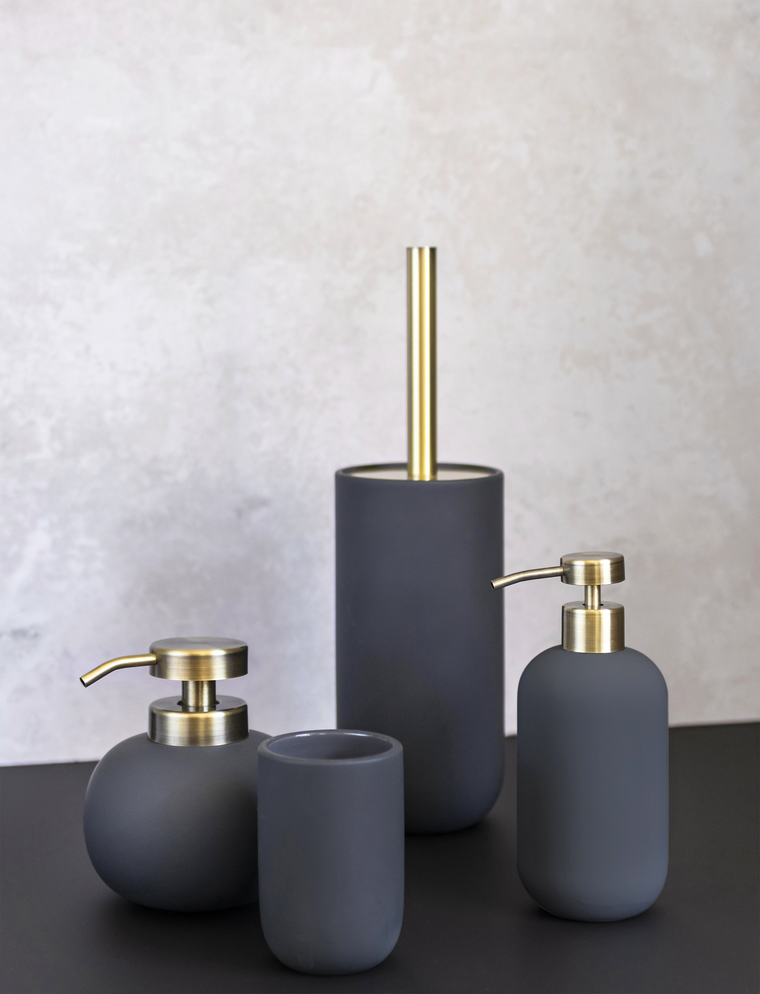 Mette Ditmer - LOTUS Tumbler - toothbrush holders - anthracite - 1