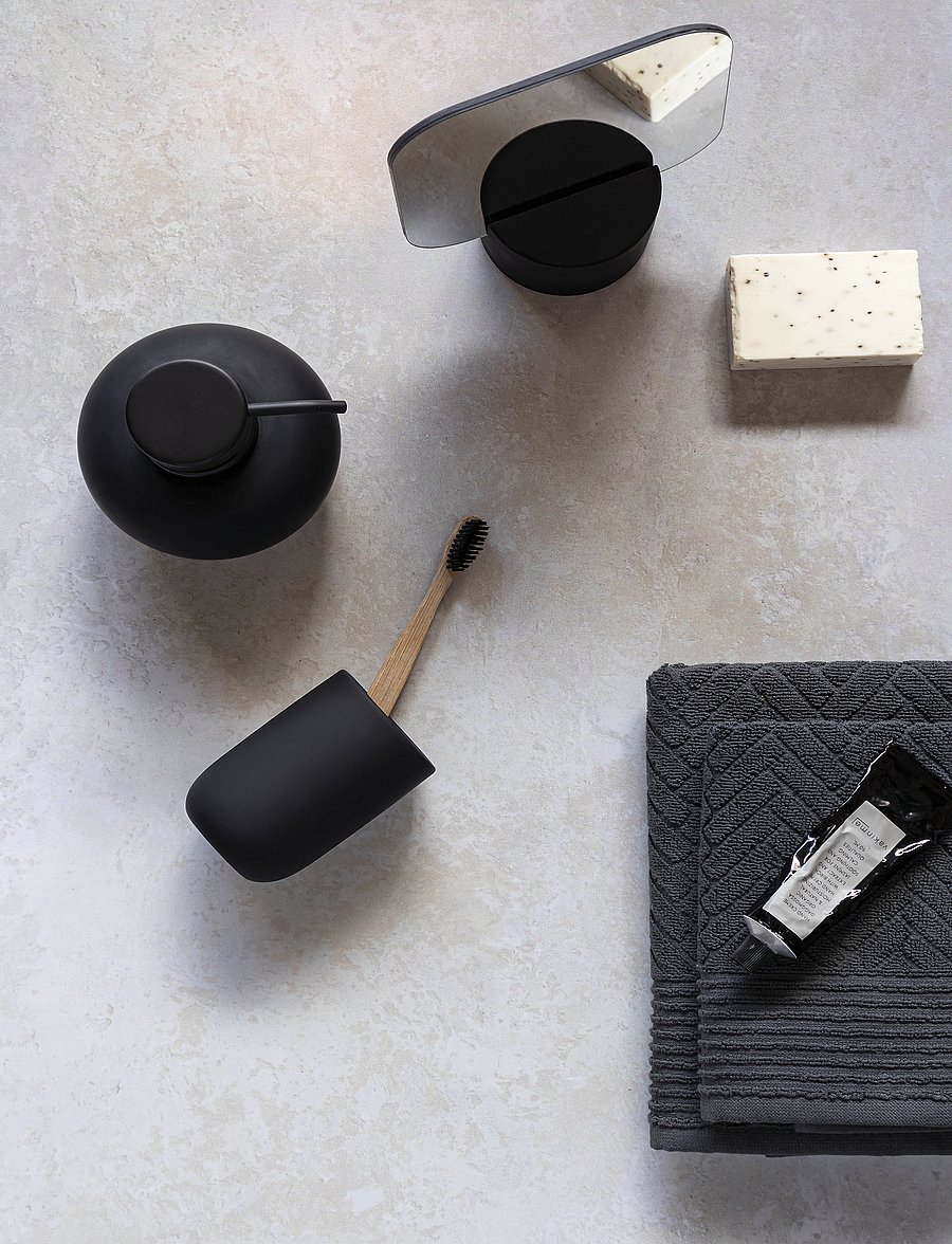Mette Ditmer - LOTUS Tumbler - zahnbürstenhalter - black - 1