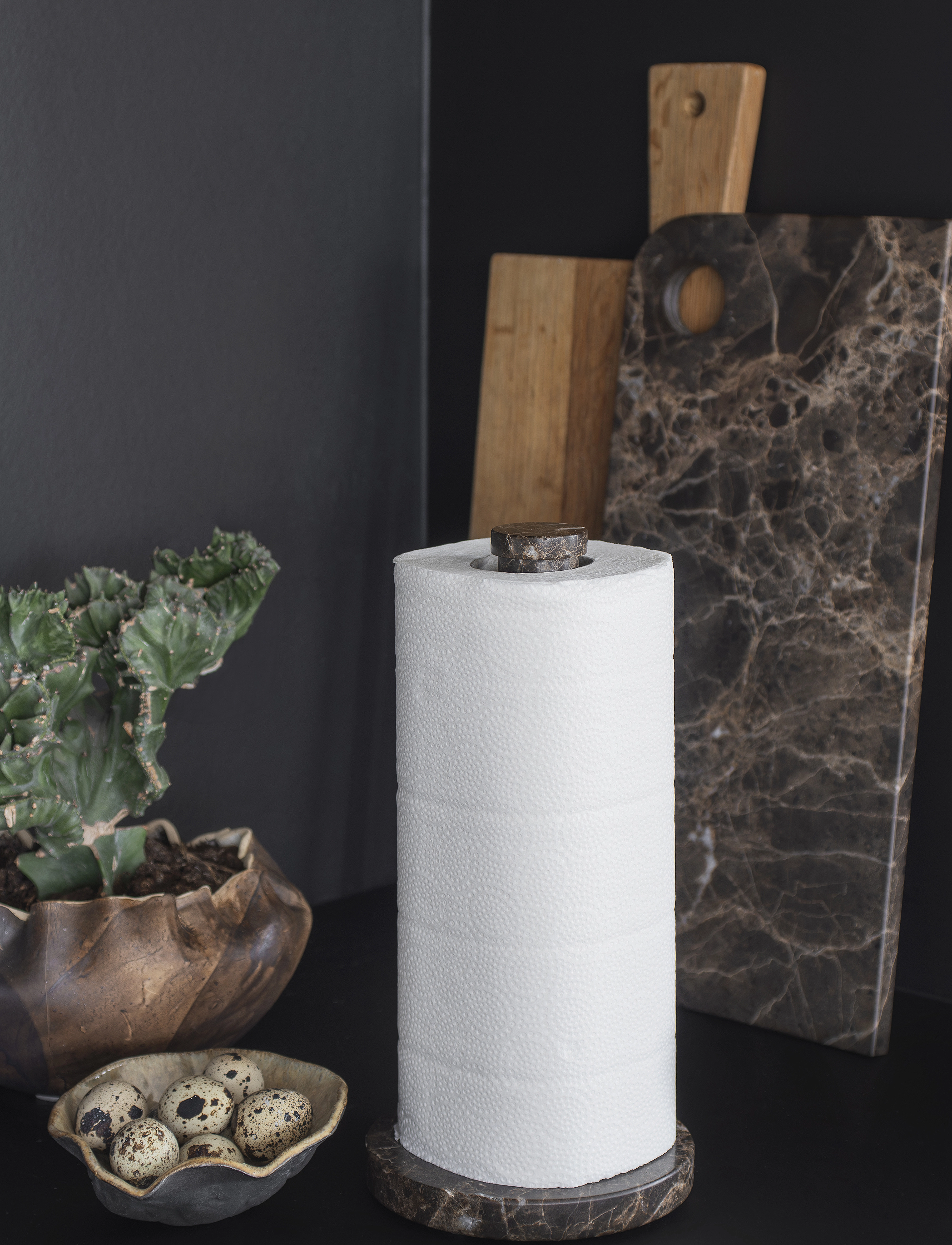 Mette Ditmer Marble Kitchen Roll Holder, Ø12.5X H26 cm, Kitchen, Braun - Household Paperholder, Homeware