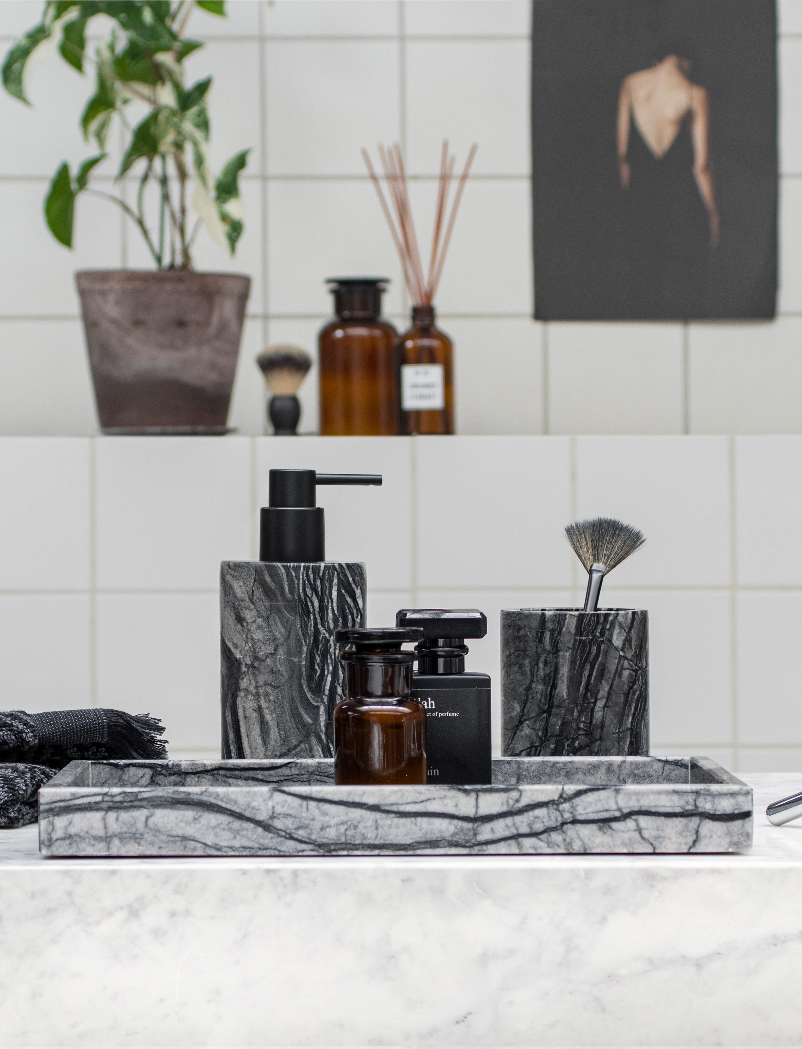 Mette Ditmer Marble Deco Tray, 16X31X 3 cm, Dining & Table Accessories, Schwarz - Trays, Homeware