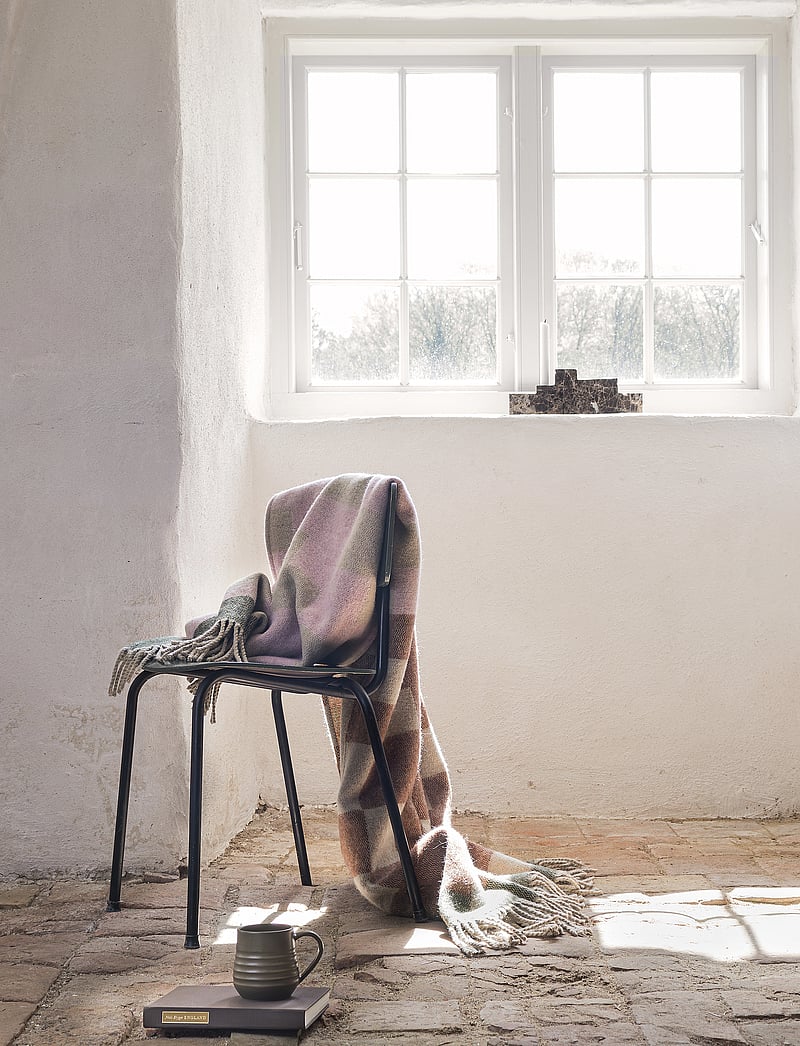 Mette Ditmer - MAZE throw - textilien für den außenbereich - powder rose - 0