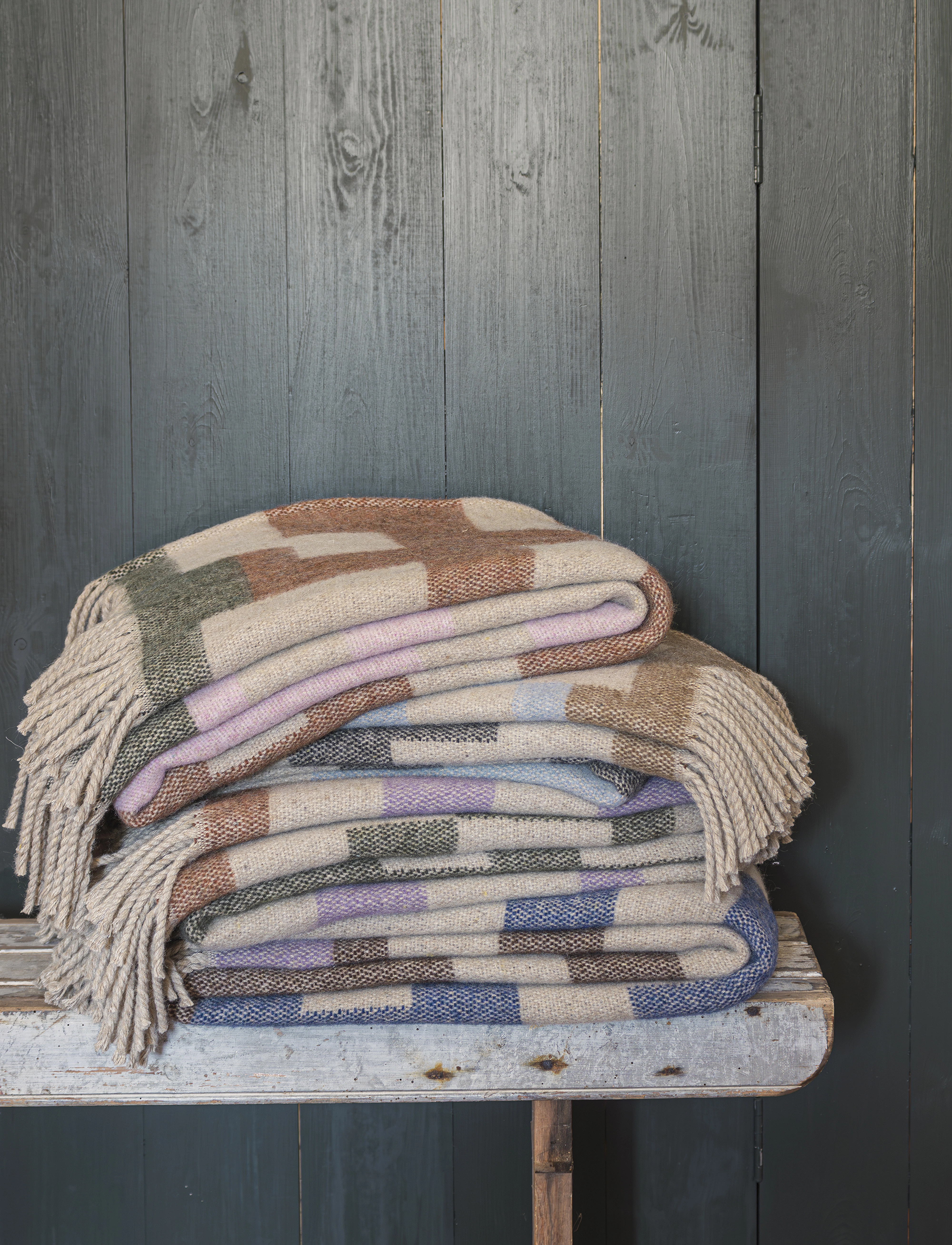 Mette Ditmer - MAZE throw - pleedid - powder rose - 2