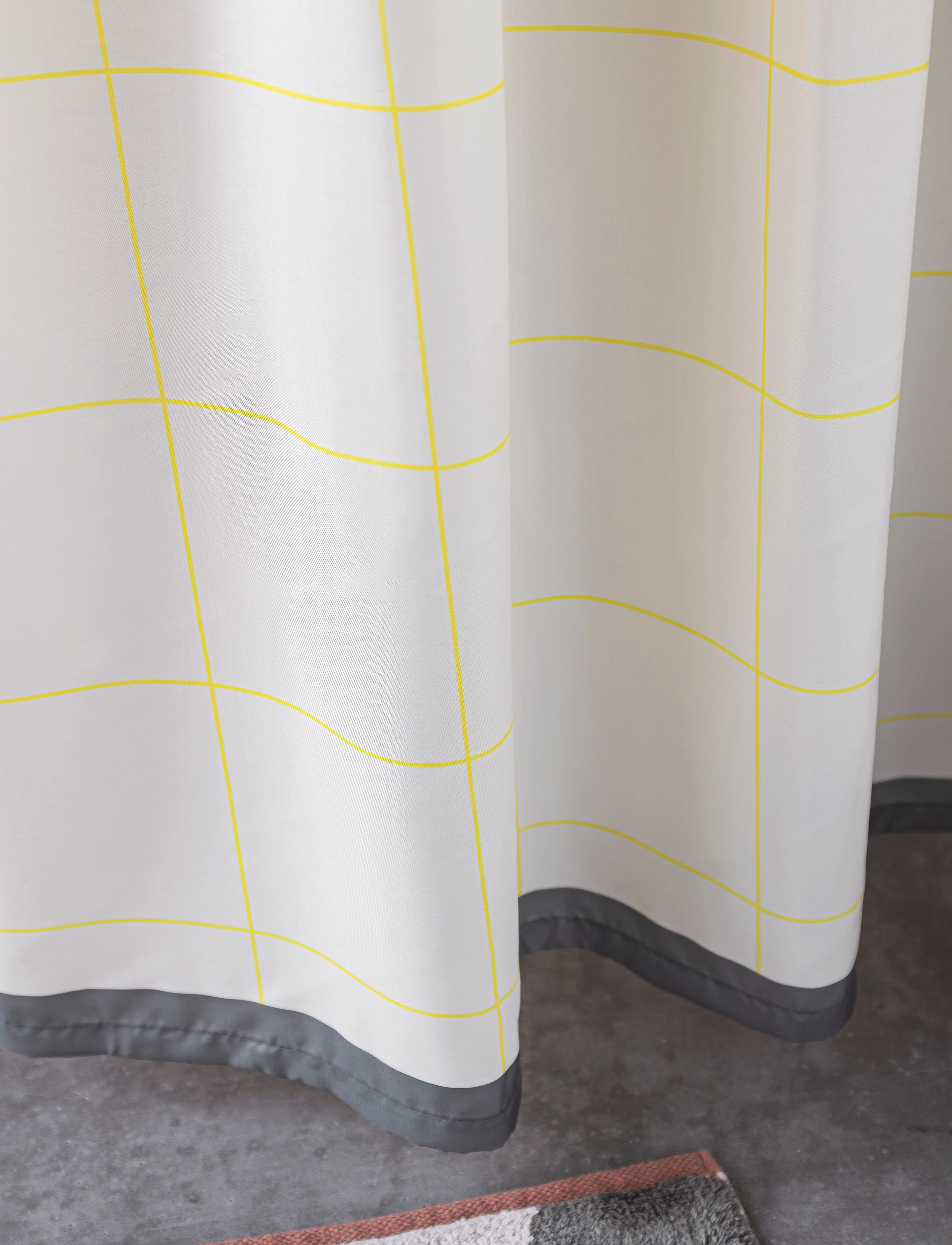 Mette Ditmer - MESH shower curtain - badeforhæng - yellow - 2