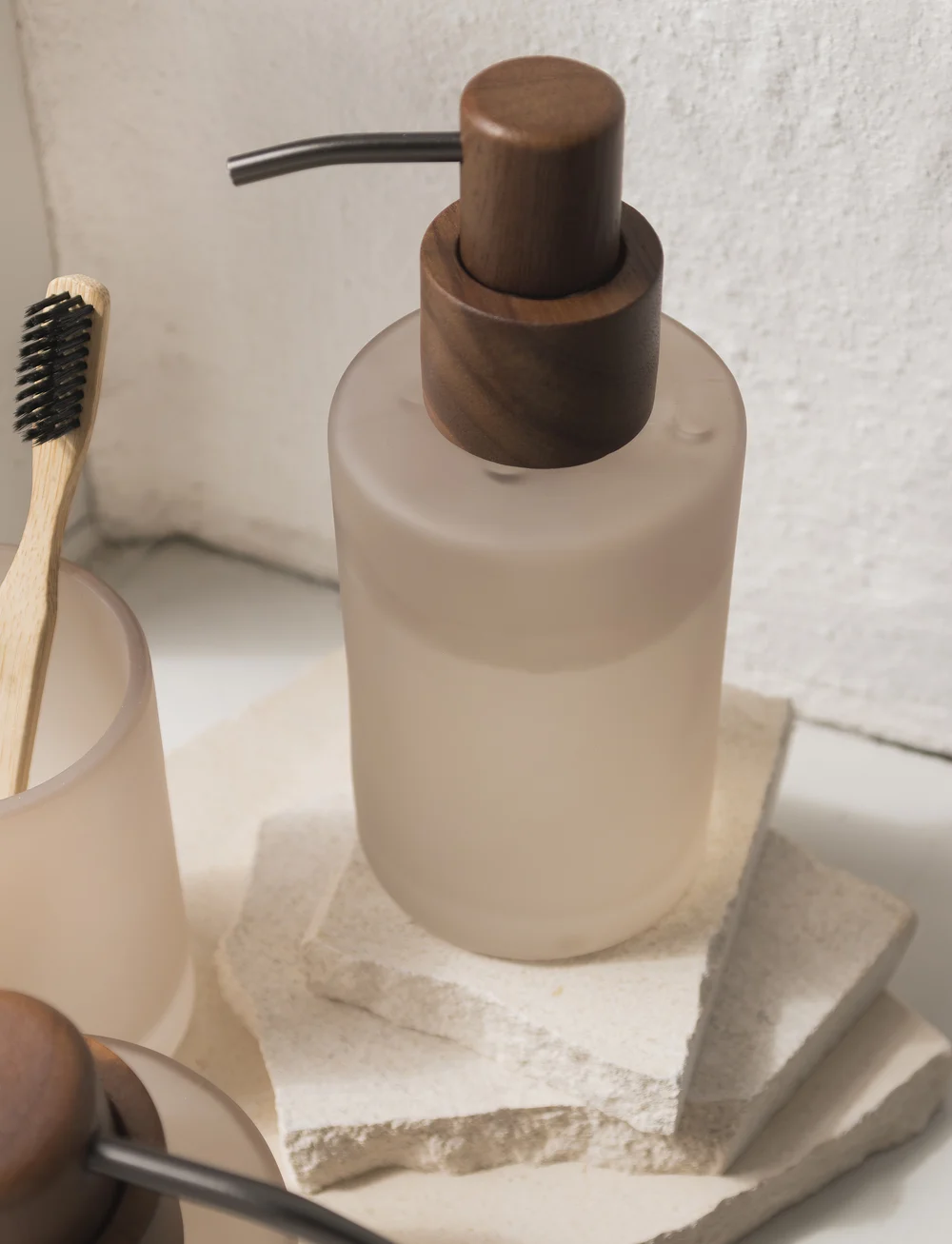 Mette Ditmer - MODEST dispenser, tall - seifenspender & seifenschalen - kit - 2