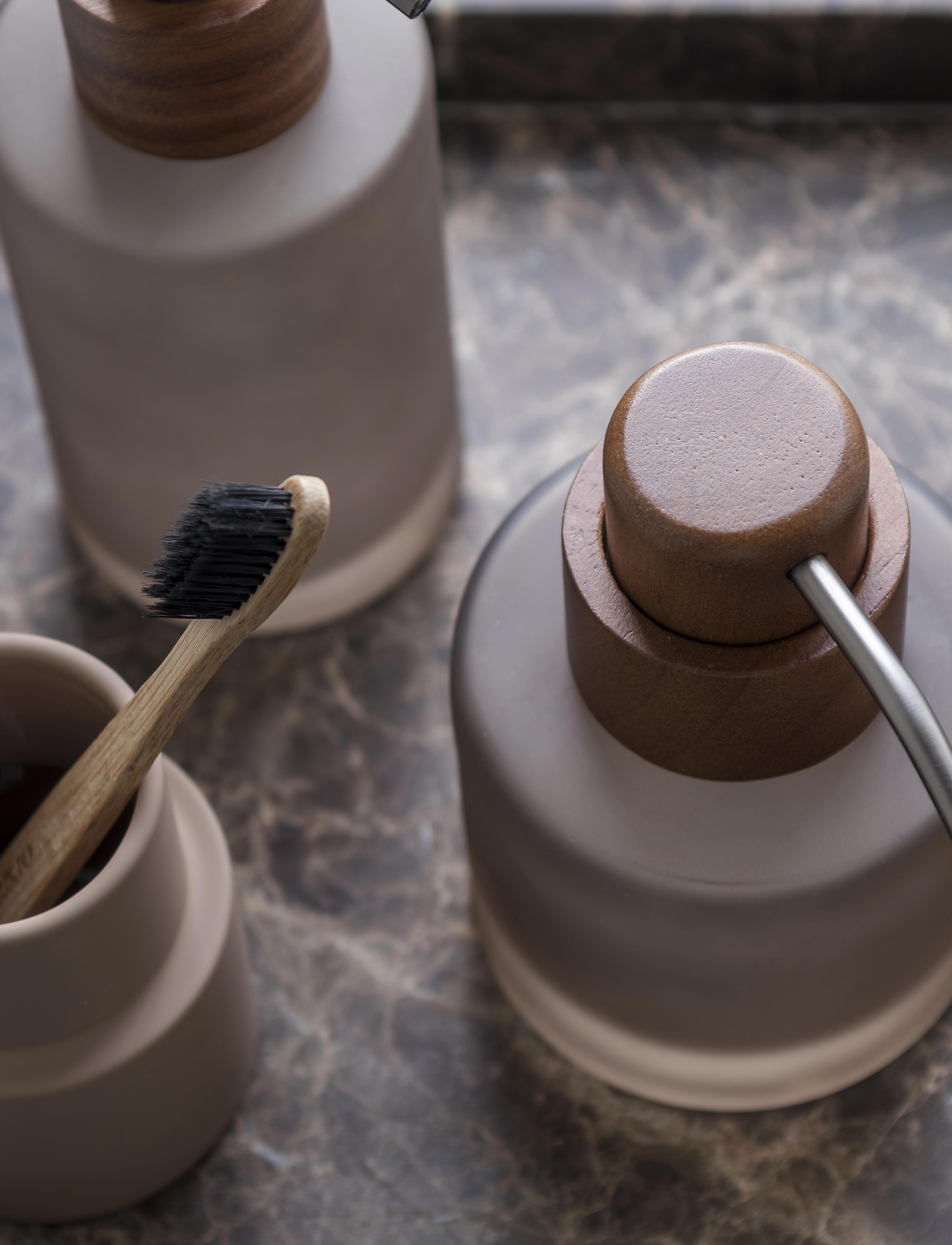 Mette Ditmer Modest Dispenser, Low, Ø9X H14 cm, Bathroom Interior, Braun - Soap Pumps & Cups, Homeware