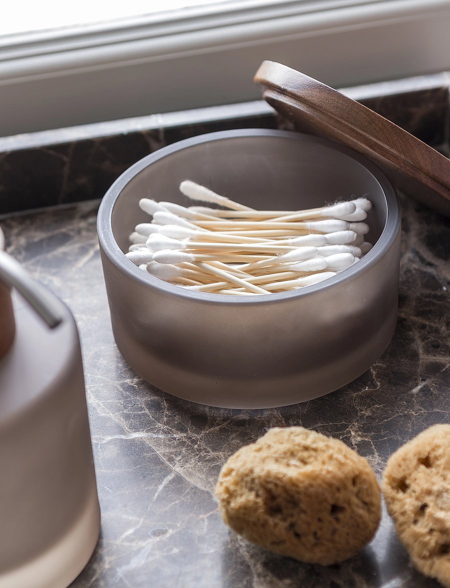 Mette Ditmer - MODEST jar with lid - vorratsgläser - walnut - 0