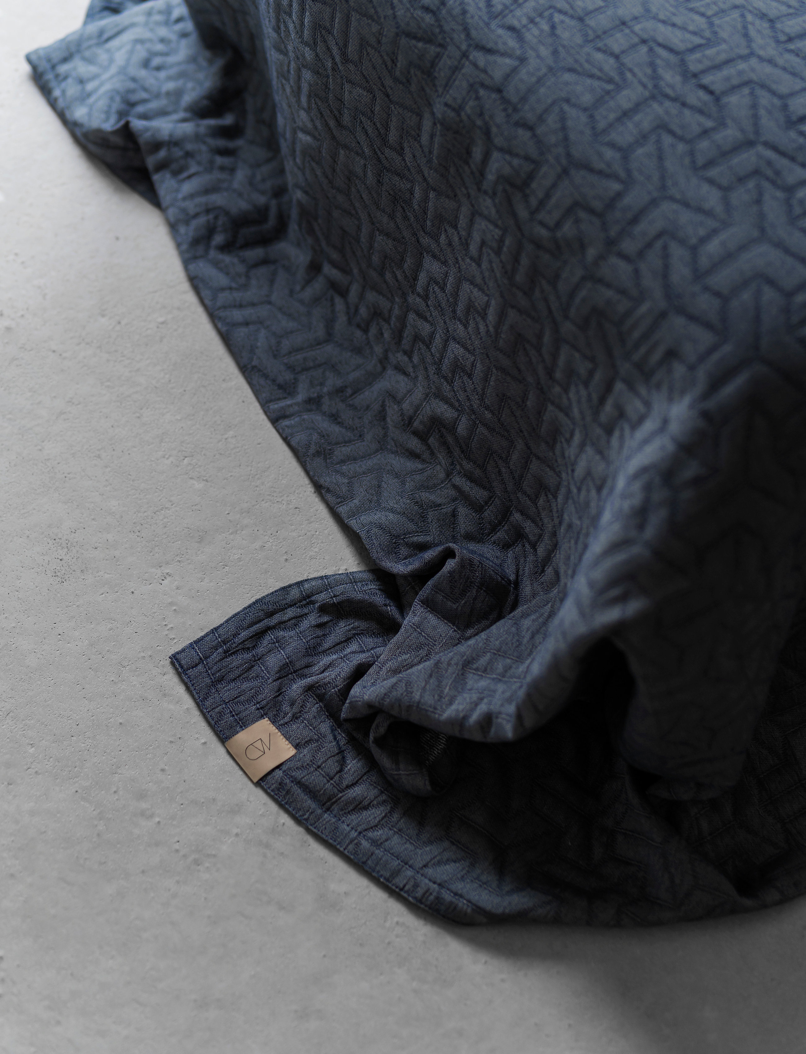 Mette Ditmer - MONO bed cover, medium - midnight blue - 3