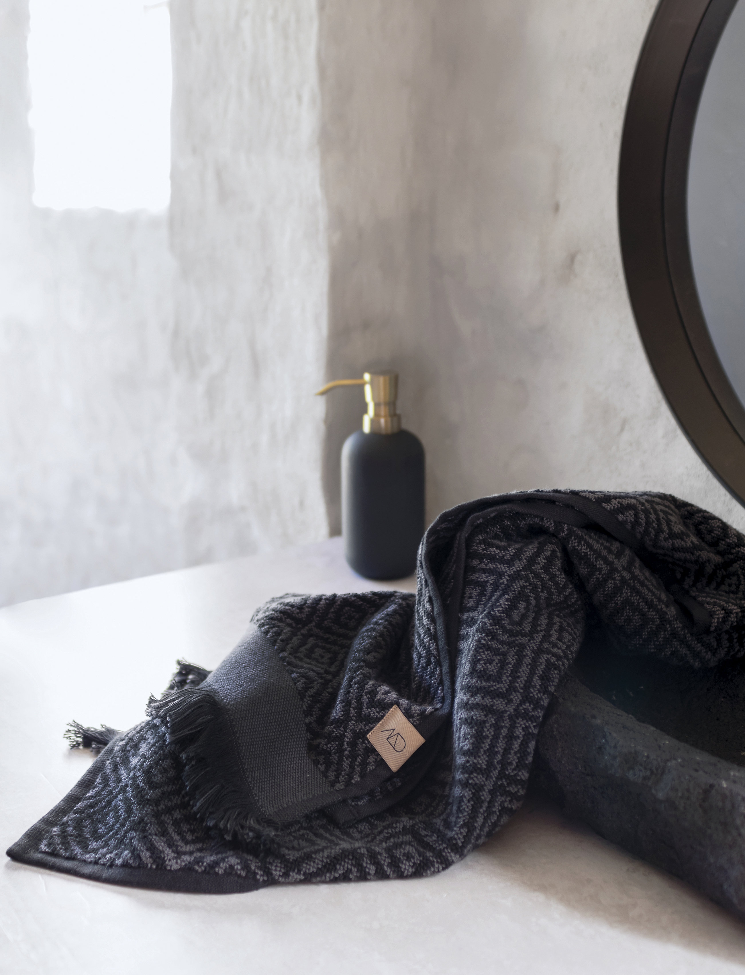 Mette Ditmer - MOROCCA Bath towel - baðhandklæði - black/grey - 1