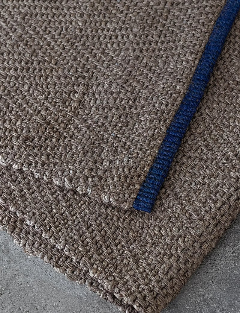 Mette Ditmer - NOTES runner, large - gaiteņa paklāji - latte - 2